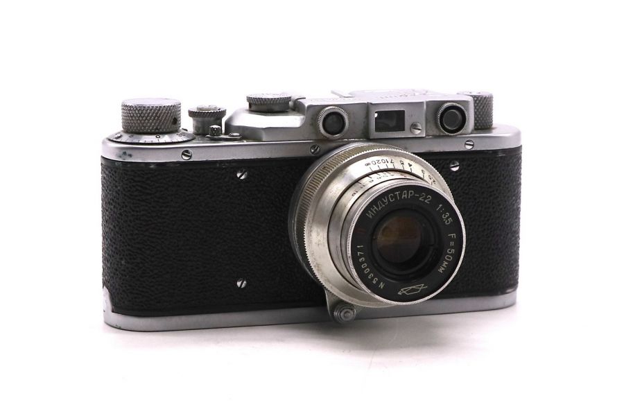 Зоркий 1-го выпуска ригельный в упаковке (1952)