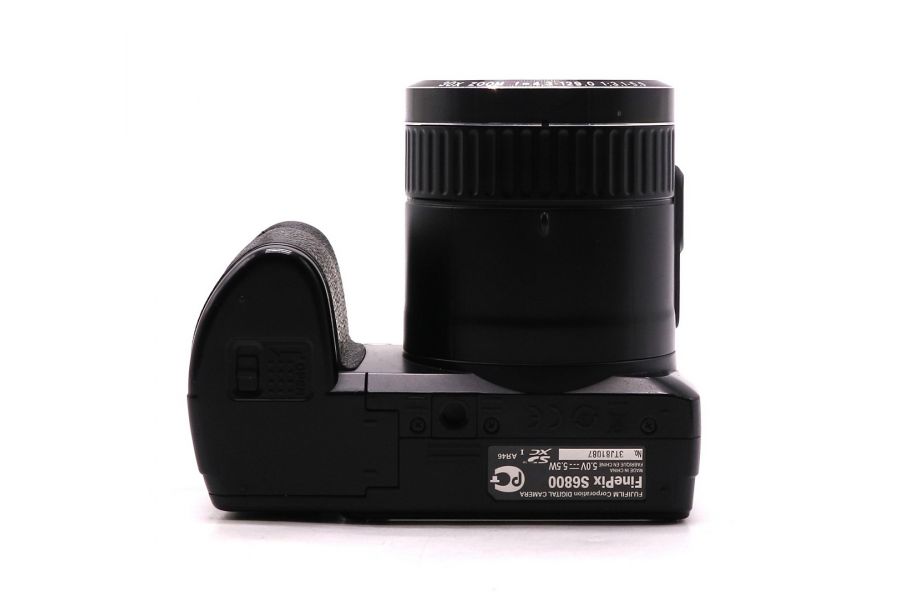 Цифровой фотоаппарат Fujifilm FinePix S6800