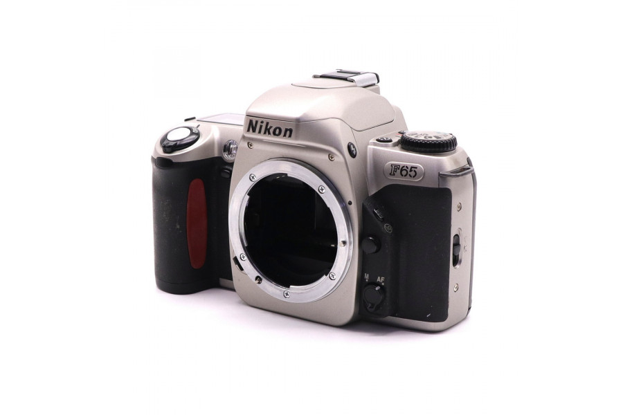 Плёночная зеркальная камера Nikon F65 body