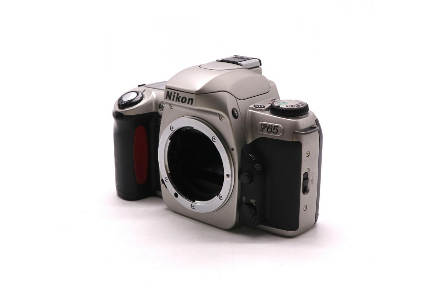 Плёночная зеркальная камера Nikon F65 body