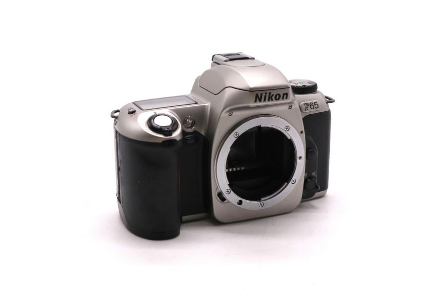 Плёночная зеркальная камера Nikon F65 body