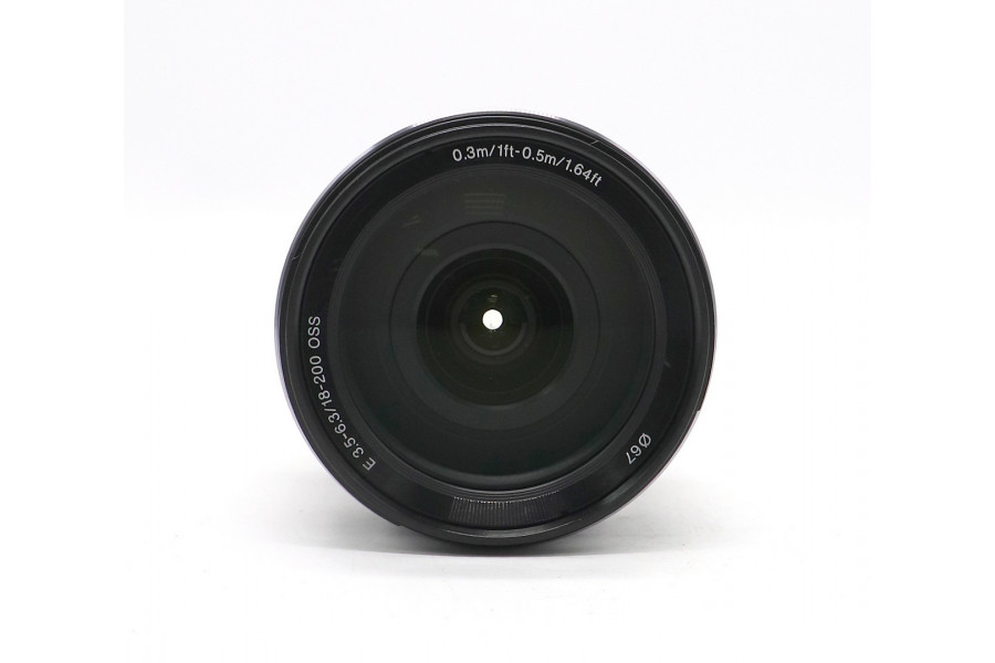 Легкий объектив Sony 18-200mm f/3.5-6.3 E OSS (SEL18200)