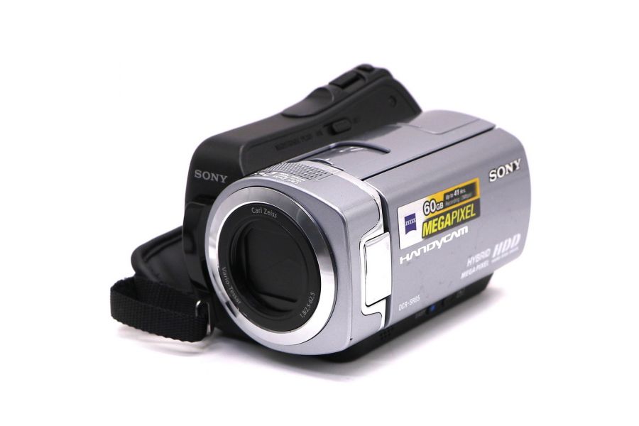 Цифровая компактная видеокамера Sony DCR-SR85
