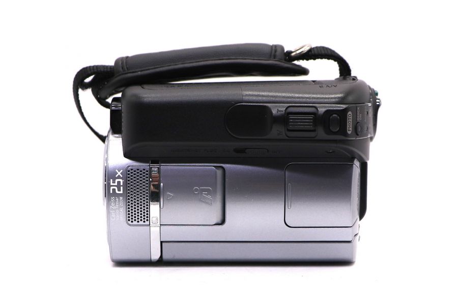 Цифровая компактная видеокамера Sony DCR-SR85