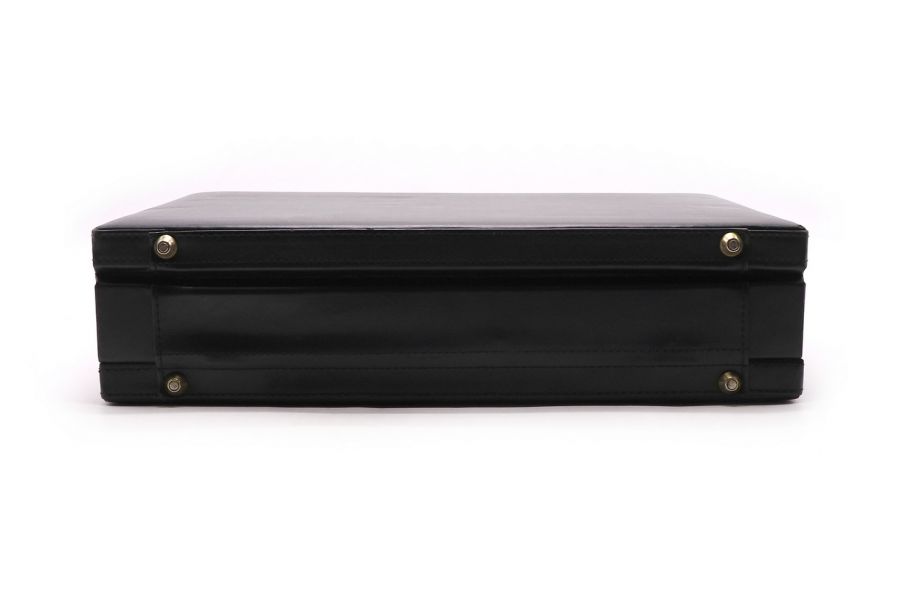 Черный чемодан дипломат с кодовым замком