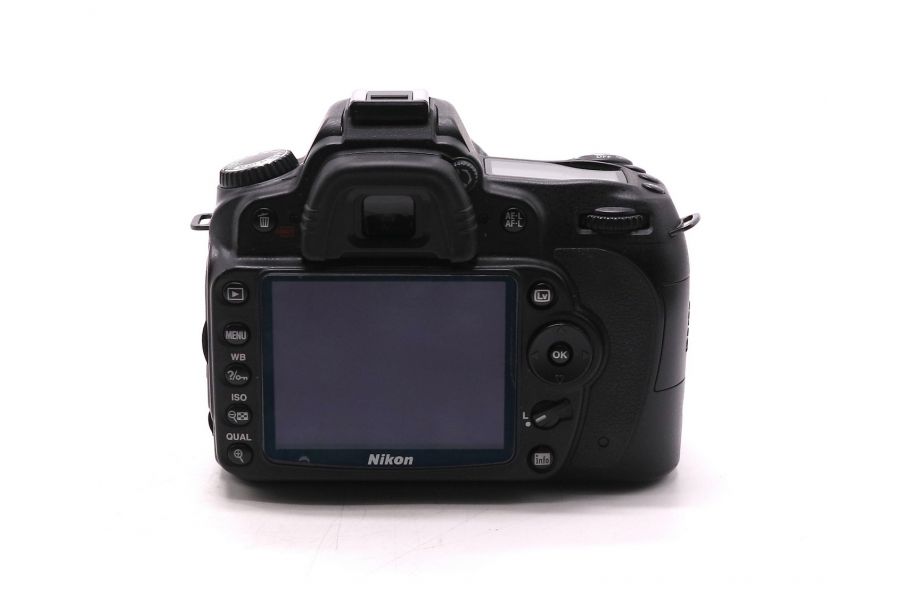 Nikon D90 kit в упаковке (пробег 9925 кадров)