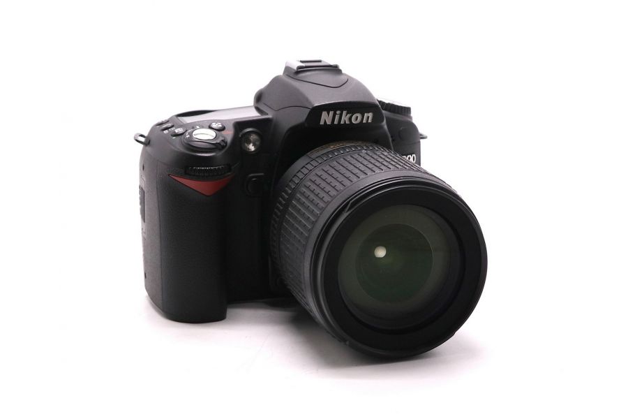 Nikon D90 kit в упаковке (пробег 9925 кадров)