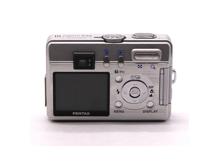 Цифровой фотоаппарат Pentax Optio S50 в упаковке