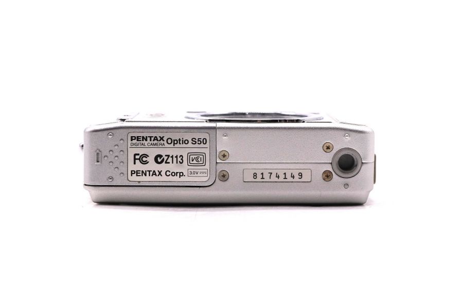 Цифровой фотоаппарат Pentax Optio S50 в упаковке