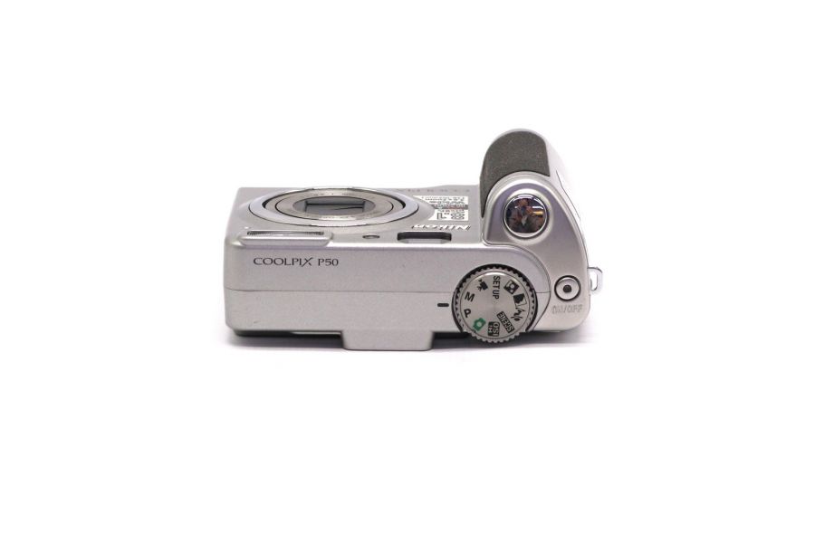 Фотоаппарат Nikon Coolpix P50 в упаковке