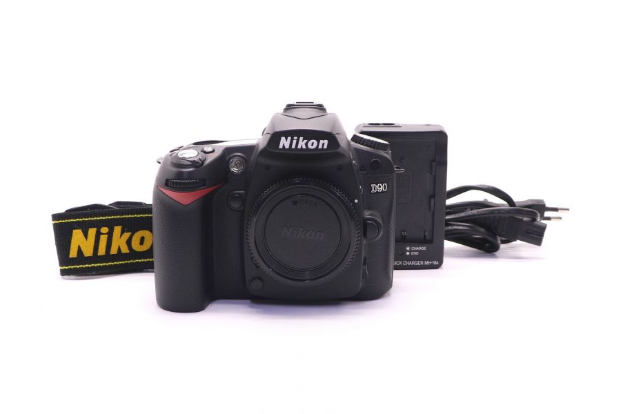 Фотоаппарат Nikon D90 body (пробег 6560 кадров)