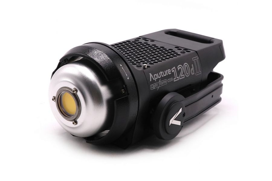 Осветитель Aputure Light Storm COB 120d II