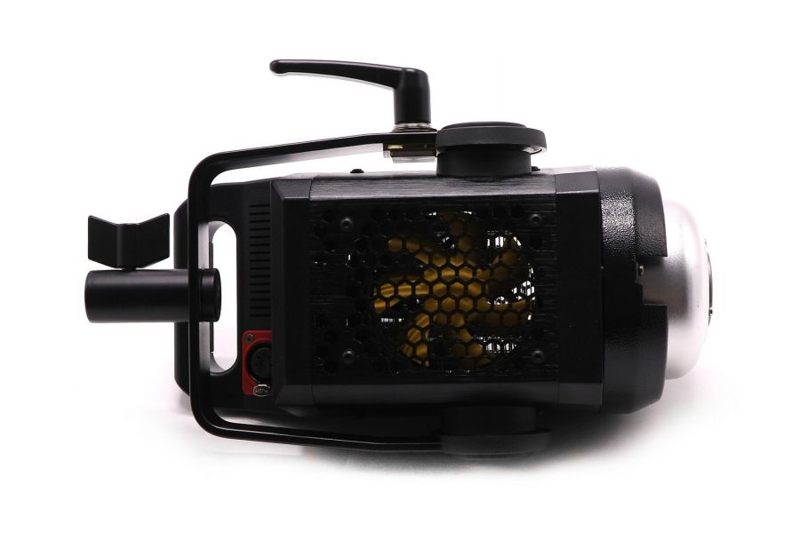 Осветитель Aputure Light Storm COB 120d II