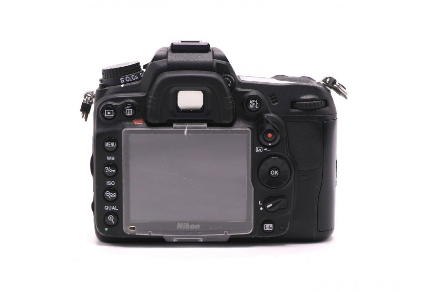 Фотокамера Nikon D7000 body (пробег 16835 кадров)