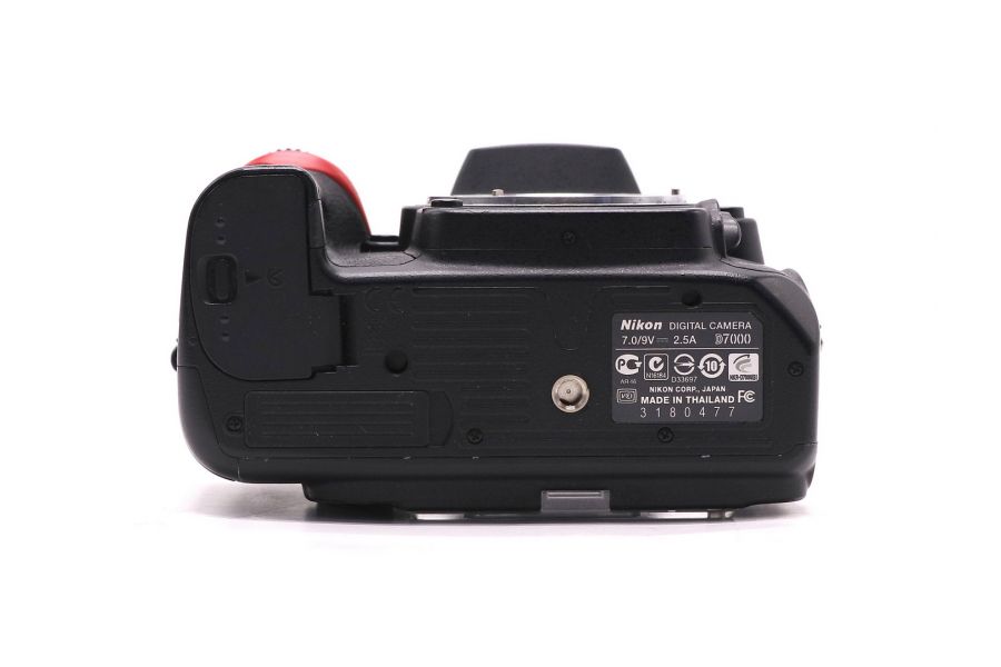 Фотокамера Nikon D7000 body (пробег 16835 кадров)