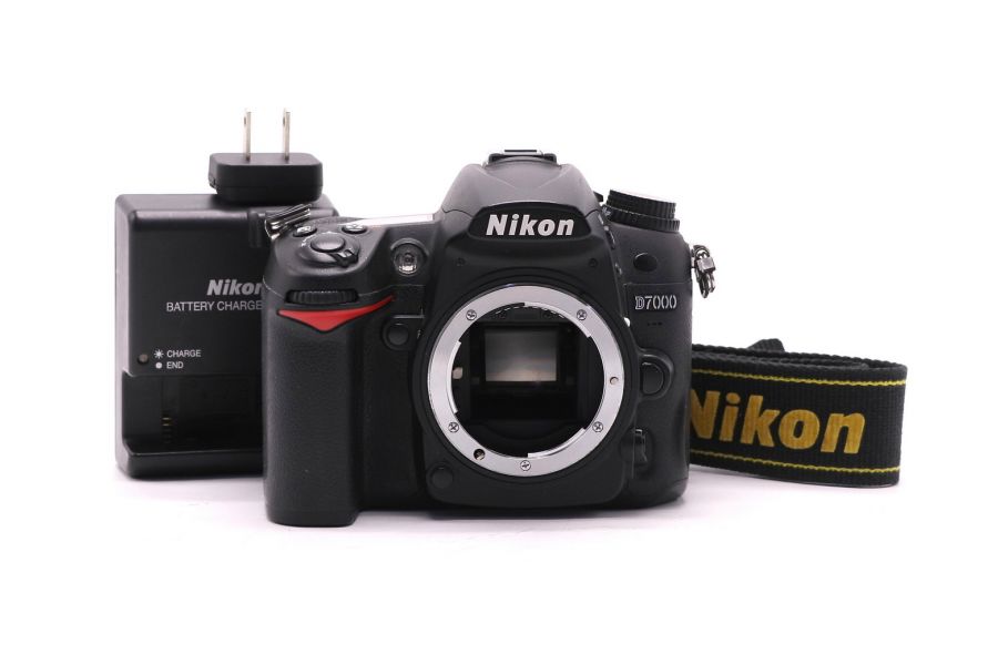 Фотокамера Nikon D7000 body (пробег 16835 кадров)