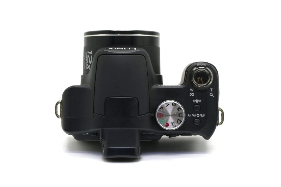 Цифровой фотоаппарат Panasonic Lumix DMC-FZ8