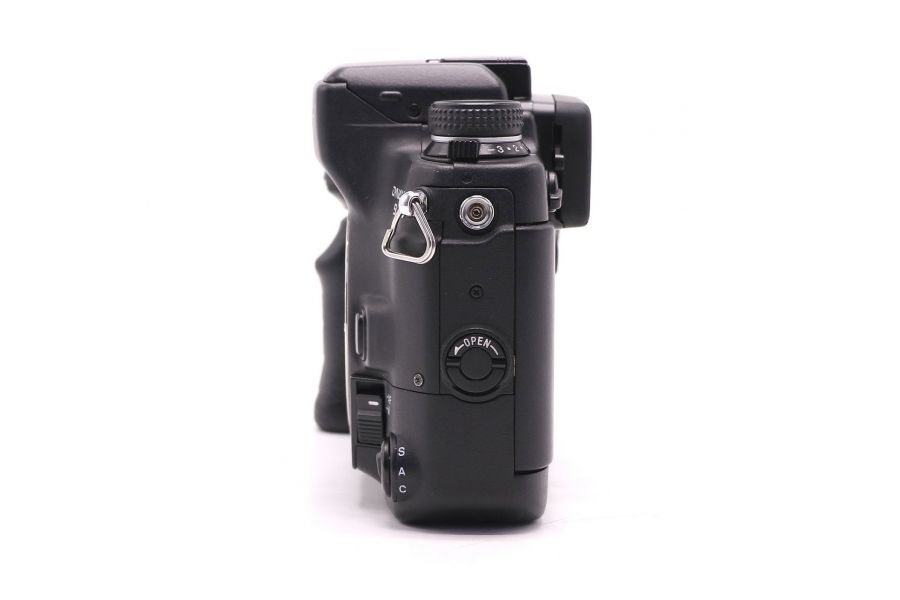 Зеркальный фотоаппарат Minolta Dynax 9 body