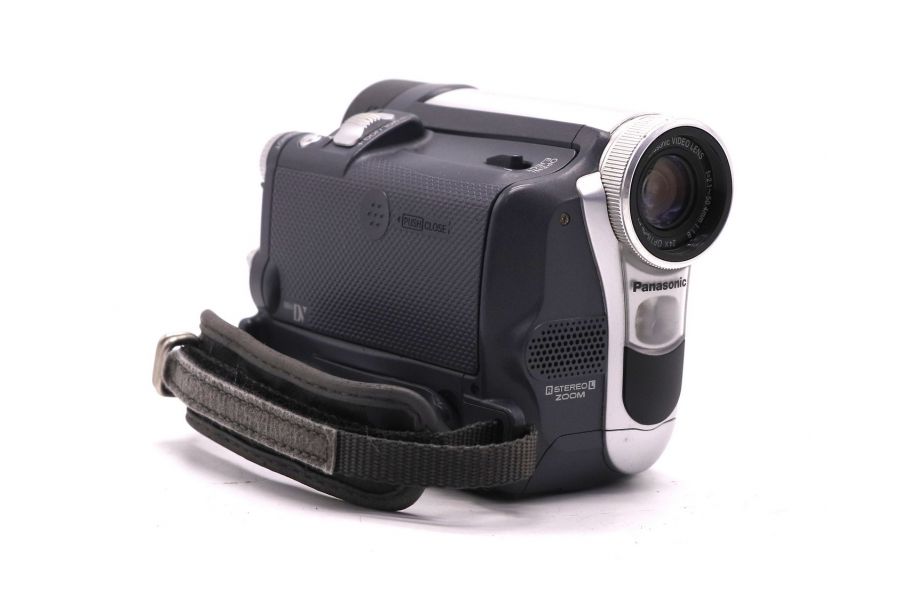 Видеокамера Panasonic NV-GS11GC (Japan, 2003)