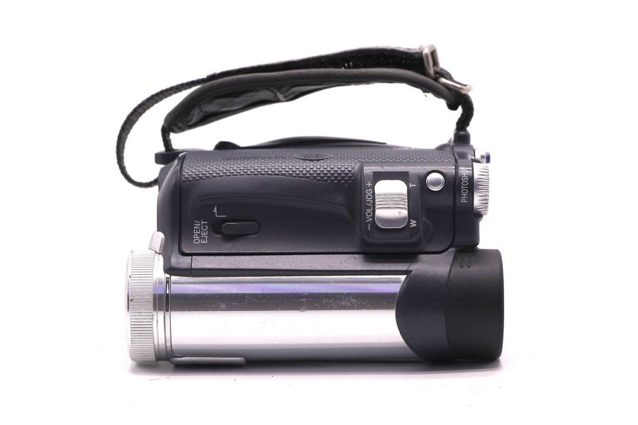 Видеокамера Panasonic NV-GS11GC (Japan, 2003)