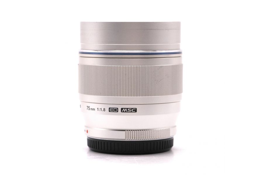 Объектив Olympus M.Zuiko Digital 75mm f/1.8 ED MSC