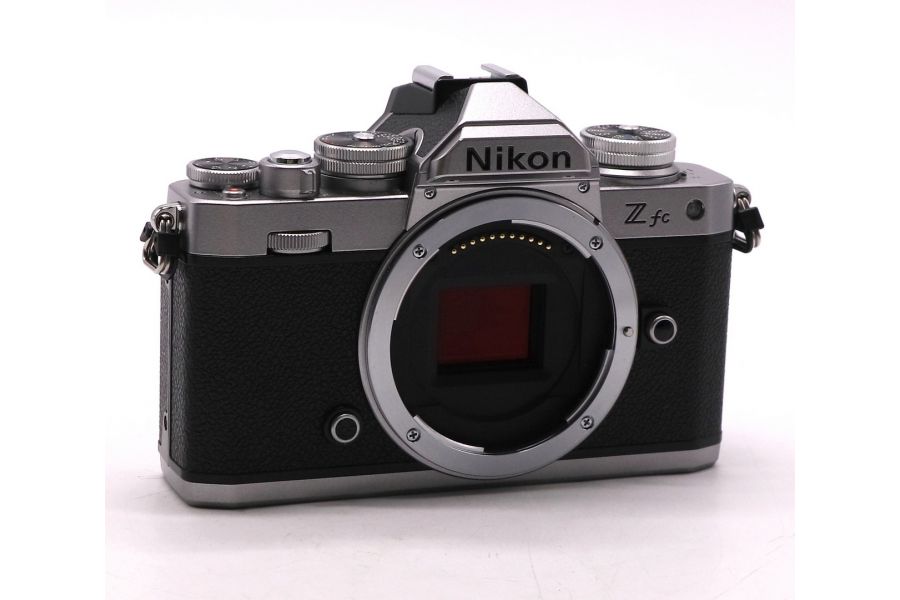 Nikon Z FC body в упаковке (пробег 690 кадров)