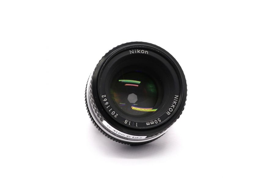 Светосильный объектив Nikon 50mm f/1.8 Nikkor