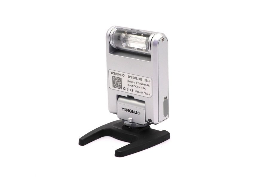 Фотовспышка компактная YongNuo YN6 в упаковке