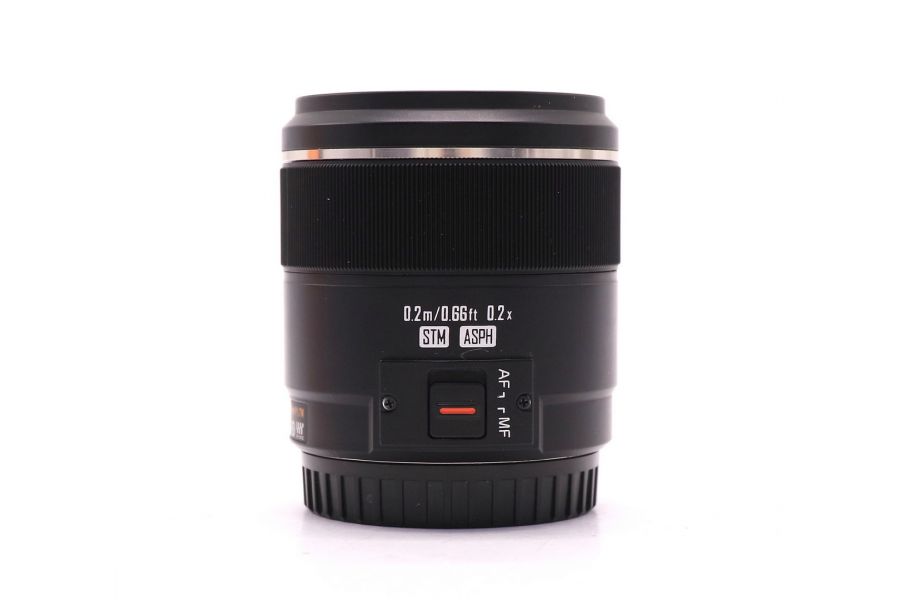Объектив YongNuo 25mm f/1.7 для камер Micro 4/3 в упаковке