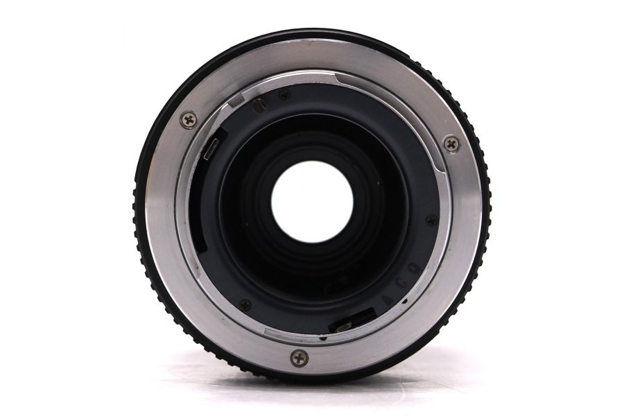 Объектив Yashica MC Zoom 35-70mm f/3.5-4.5 в упаковке