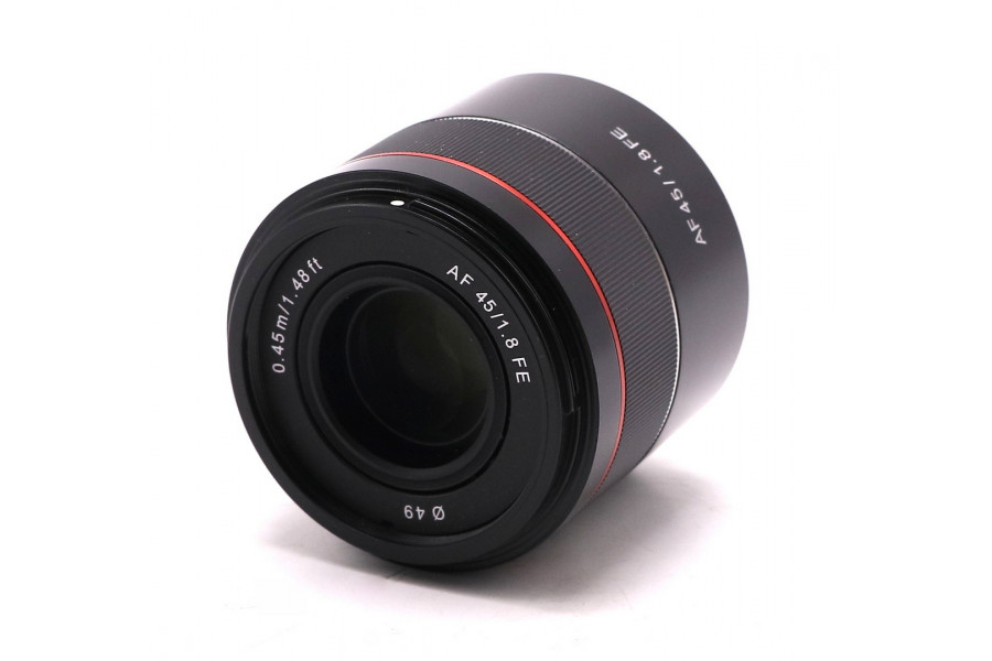 Объектив Samyang 45mm f/1.8 AF FE Sony E в упаковке