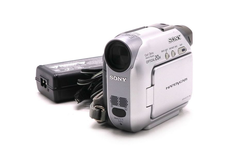 Компактная идеокамера Sony DCR-HC17E Handycam