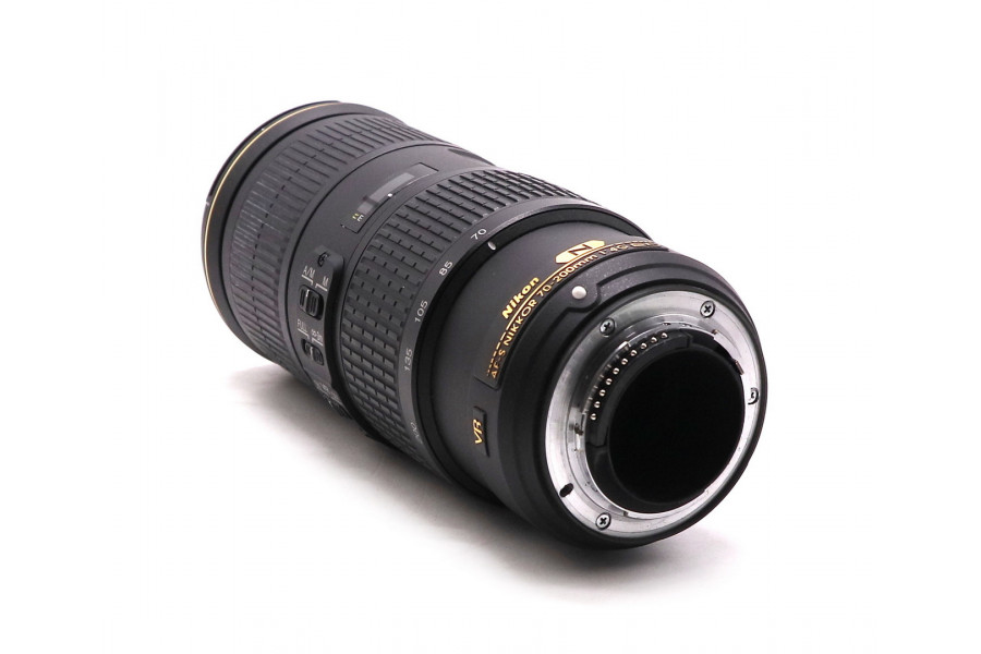 Объектив Nikon 70-200mm f/4G ED VR AF-S Nikkor в упаковке