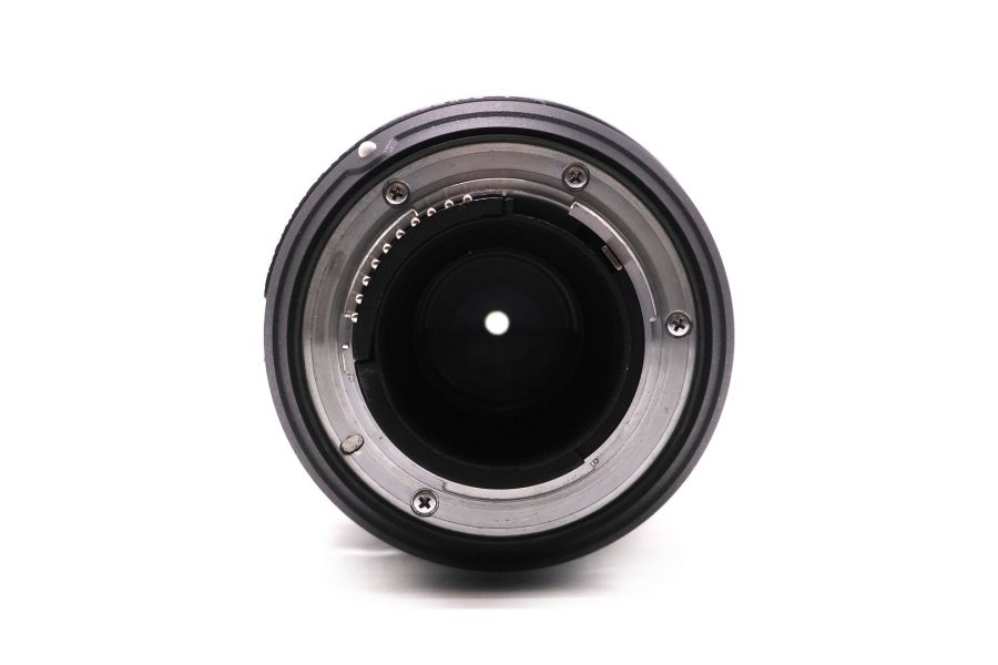 Объектив Nikon 70-200mm f/4G ED VR AF-S Nikkor в упаковке