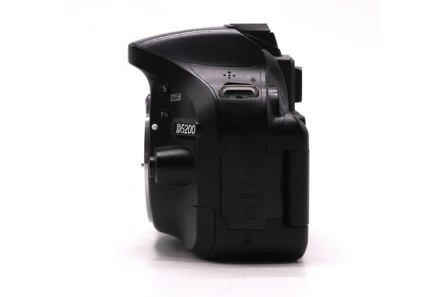 Камера Nikon D5200 body (пробег 62490 кадров)