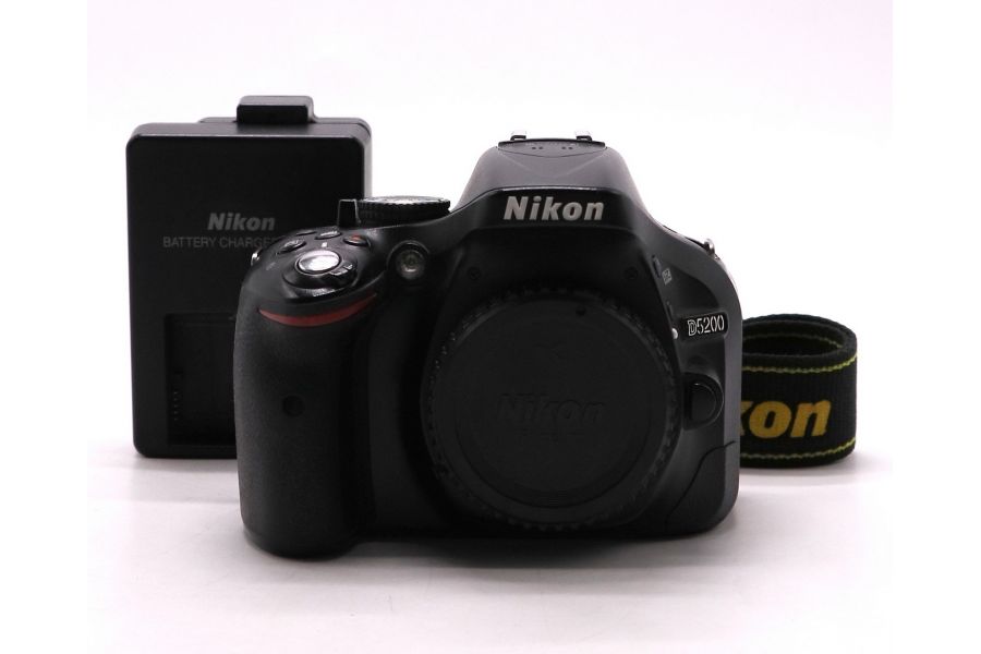 Камера Nikon D5200 body (пробег 62490 кадров)