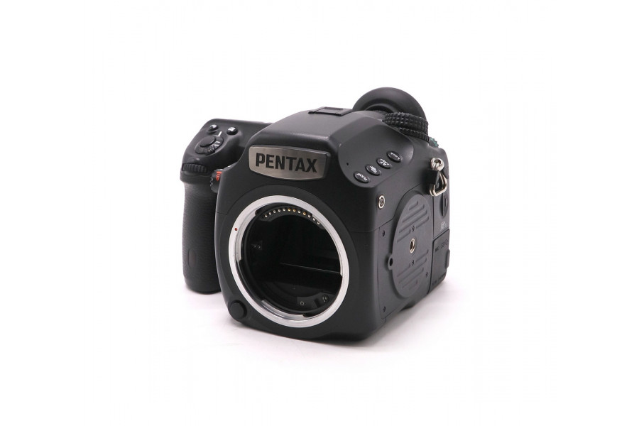 Pentax 645Z body в упаковке (пробег 36115 кадров)