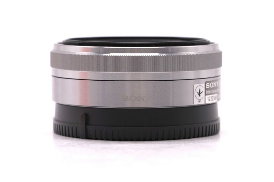 Объектив Sony 2.8/16mm (SEL16F28) в упаковке