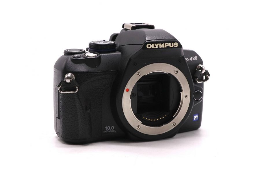 Olympus E-420 body в упаковке (пробег 9200 кадров)