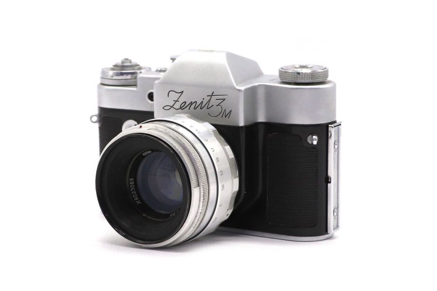 Пленочный фотоаппарат Зенит 3М + Гелиос-44 silver