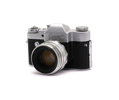 Пленочный фотоаппарат Зенит 3М + Гелиос-44 silver