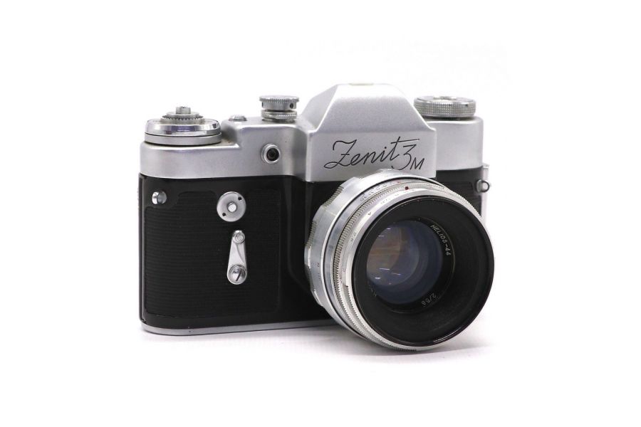 Пленочный фотоаппарат Зенит 3М + Гелиос-44 silver