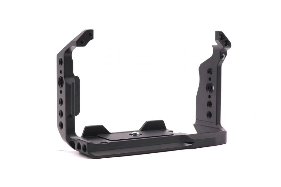 Клетка металлическая для камеры Sony A6700