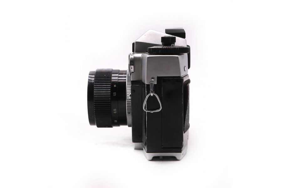 Плёночный зеркальный фотоаппарат Киев 15 Тее kit