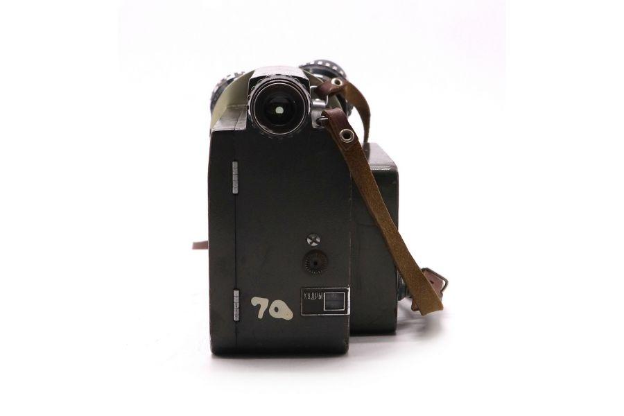 Советская киносъёмочная камера Киев 16У/ Kiev 16У