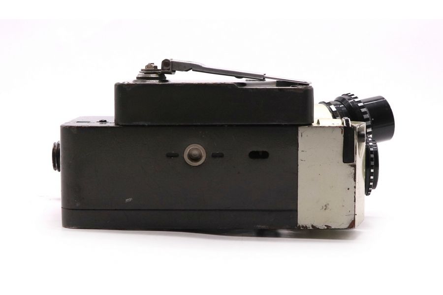 Советская киносъёмочная камера Киев 16У/ Kiev 16У