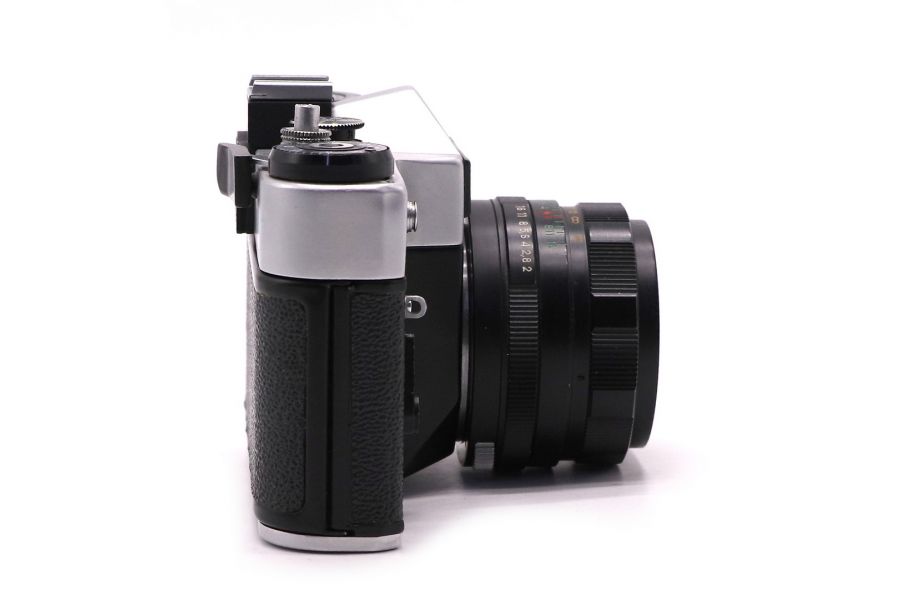 Зеркальная камера Зенит ЕМ kit silver (СССР, 1982)