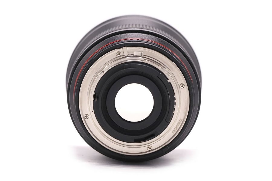 Samyang 16mm F/2 ED AS UMC CS for Nikon F в упаковке