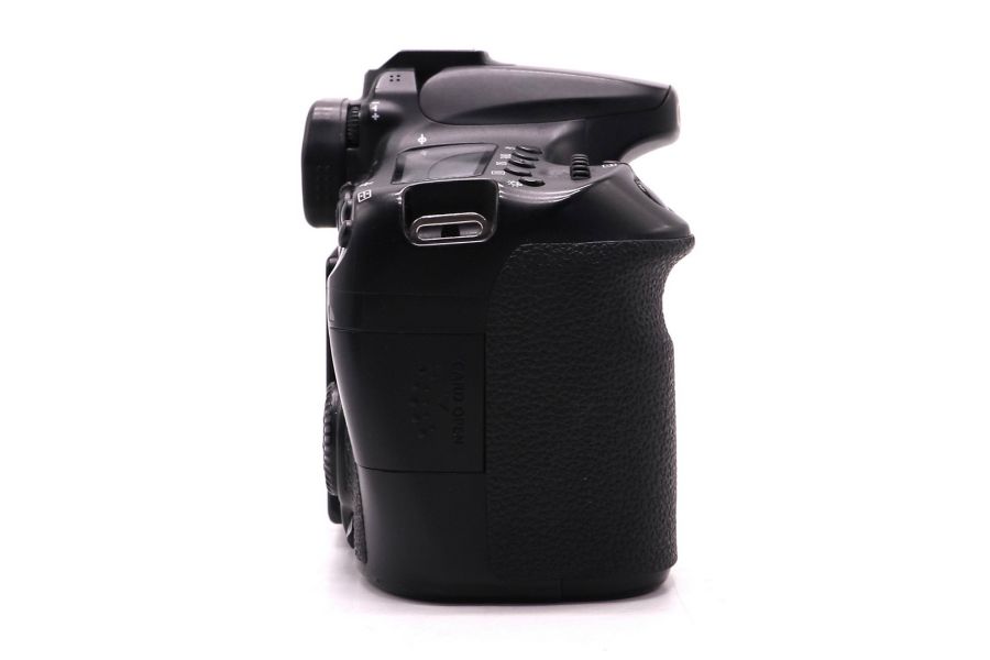 Canon EOS 70D body (пробег 59815 кадров)