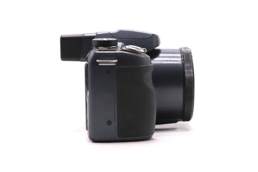 Цифровой компактный фотоаппарат Pentax Optio X90